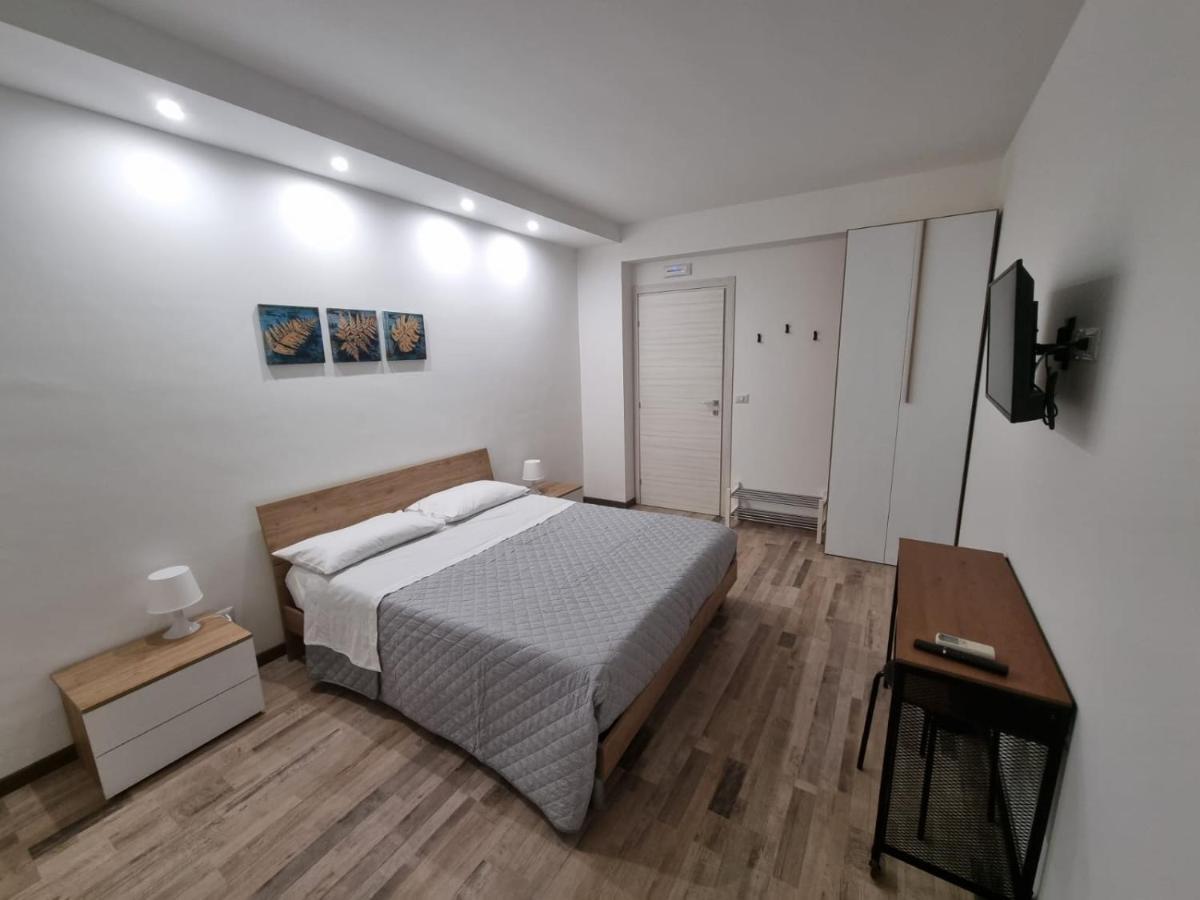 Civico 1 Appartement Valguarnera Caropepe Buitenkant foto