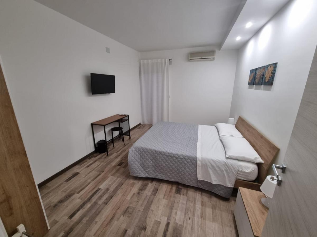 Civico 1 Appartement Valguarnera Caropepe Buitenkant foto