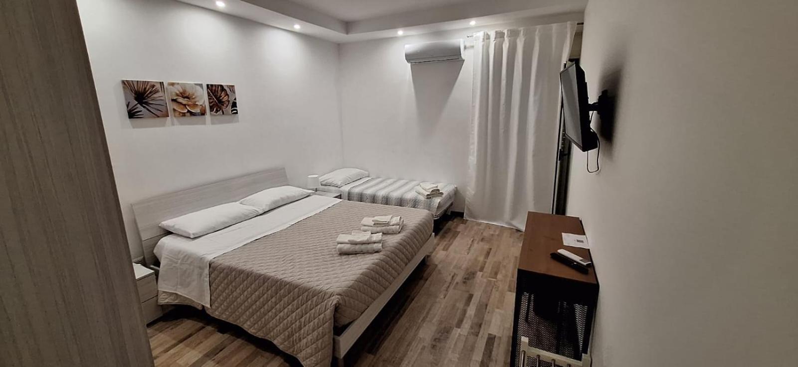 Civico 1 Appartement Valguarnera Caropepe Buitenkant foto
