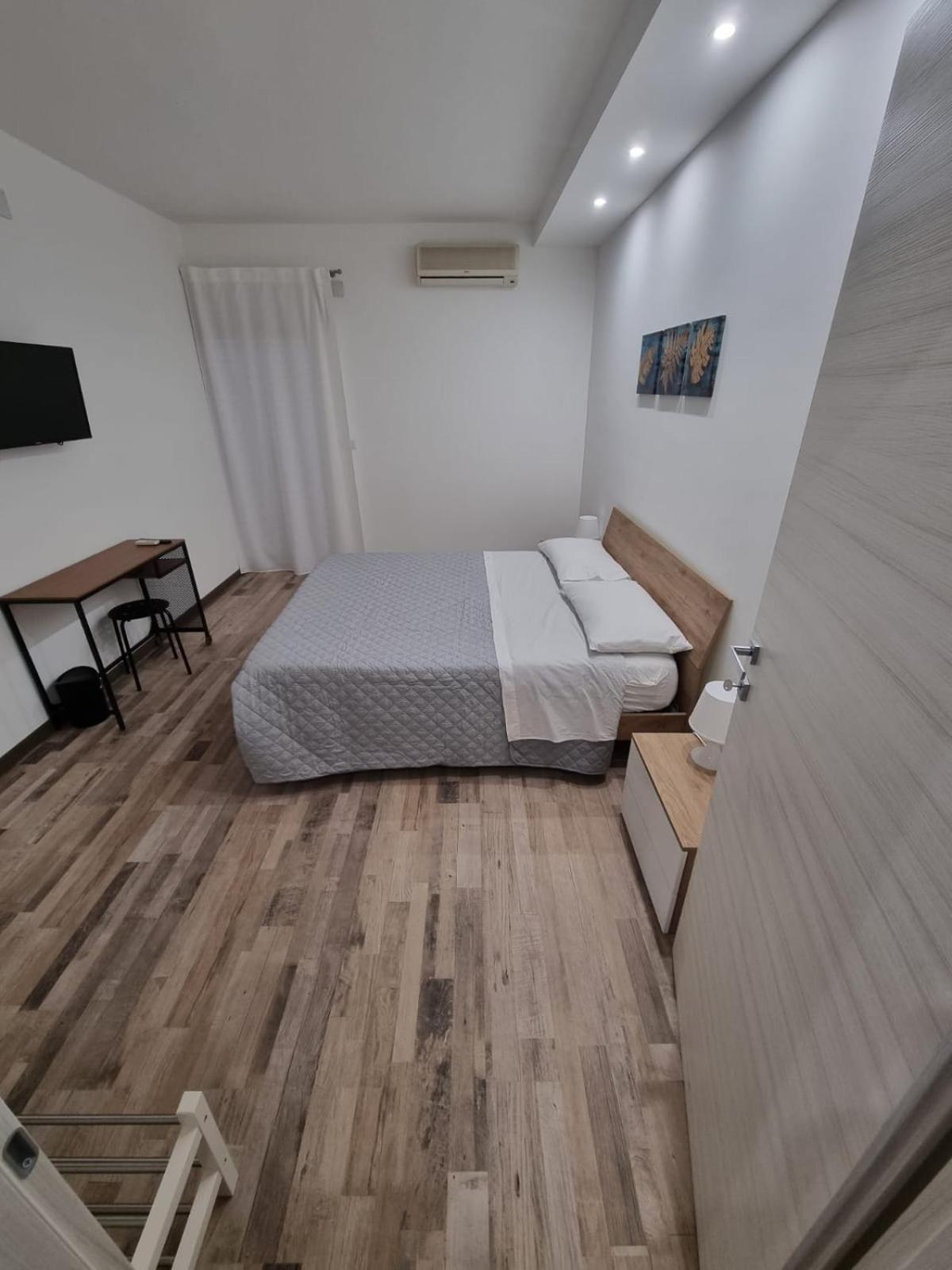 Civico 1 Appartement Valguarnera Caropepe Buitenkant foto